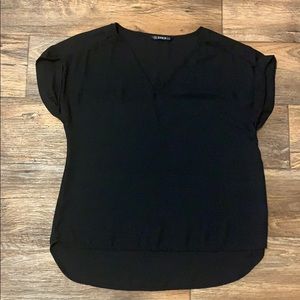 Black v neck shirt sleeve blouse